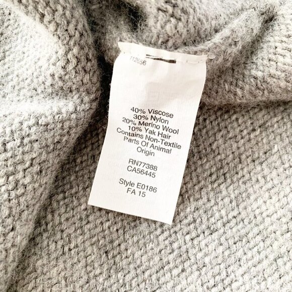 Madewell v-neck gray sweater - XS - Picture 8 of 10